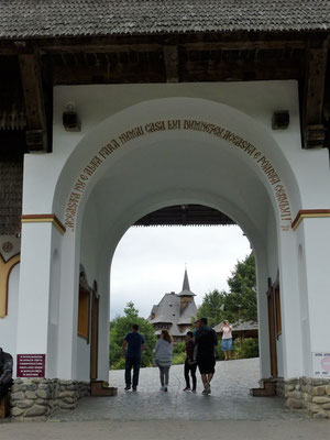 Monastère de Bârsana : entrée