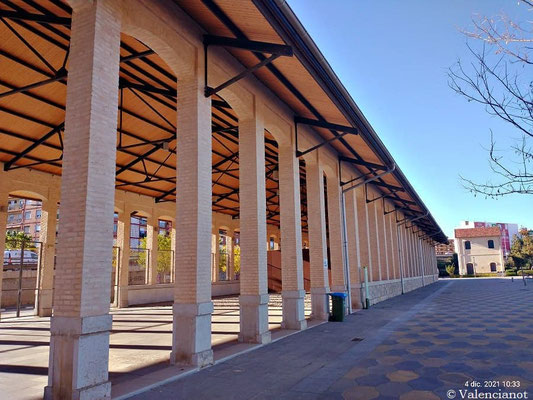 Vista de la nave por el exterior