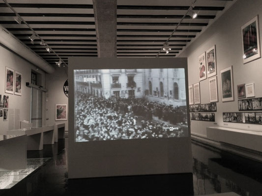 También en la exposición podemos ver en en una gran pantalla un reportaje sobre la guerra civil que se vivió en mi amada ciudad.