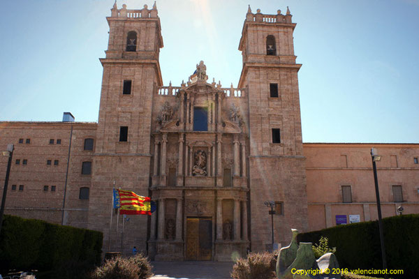 Fachada del antiguo Monasterio de los Jerónimos San Miguel de los Reyes. Se encuentra en el antiguo camino de Barcelona “hoy Avinguda de la Constitució”.