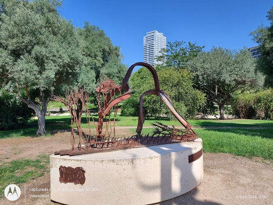 "La Siega", escultura en los Jardines de la Ciudad de las Artes y las Ciencias de Valencia (2008).