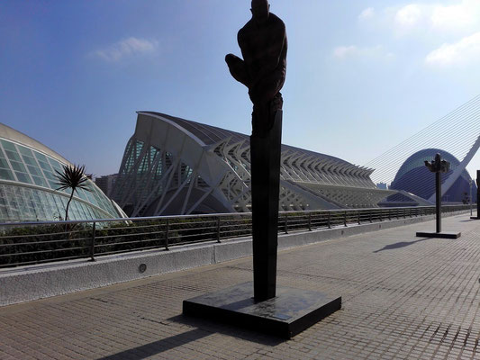 Contenido: Se exhibieron 9 esculturas de gran formato (superando algunas los tres metros de altura) realizadas en bronce y resina con polvo de mármol.