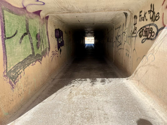 durch diese hohle Gasse führte der Weg