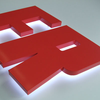LED Acrylglas deckend lackiert als Rückleuchter