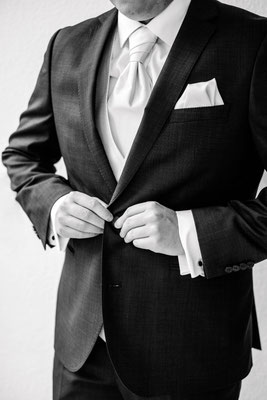 Getting Ready Hochzeit Leipzig & Umgebung – intime Momente vor der Trauung fotografiert