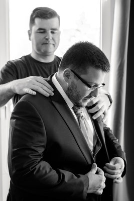 Getting Ready Hochzeit Leipzig & Umgebung – intime Momente vor der Trauung fotografiert