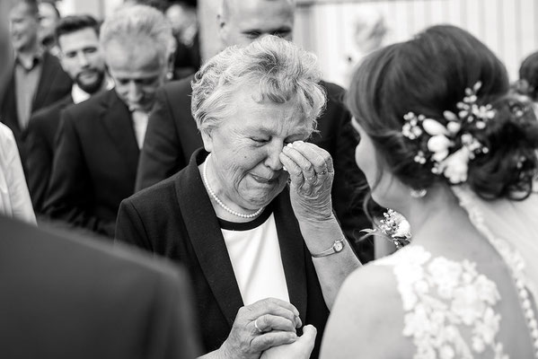Hochzeitsfotografie zwischen den Programmpunkten – authentische, emotionale und lebendige Hochzeitsfotos
