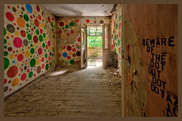 Bewäre of the Dots