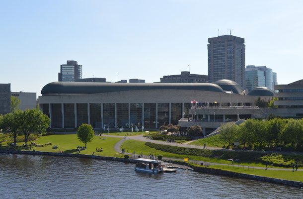 Musée canadien de l'Histoire dessiné par l'architecte autochtone Douglas Cardinal