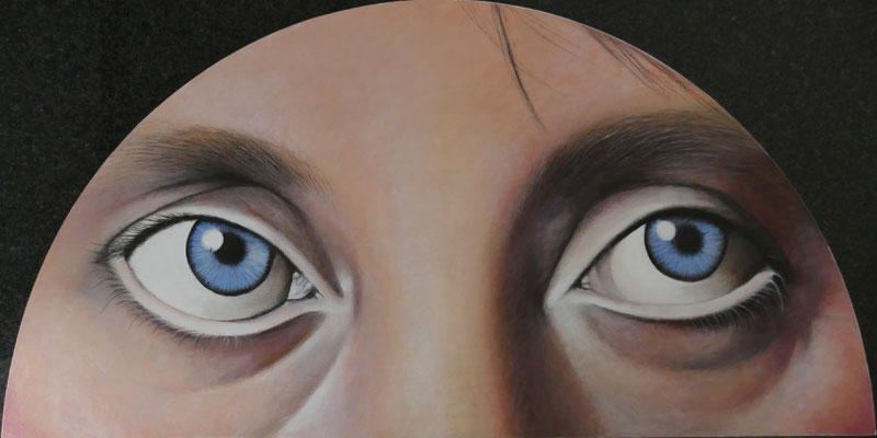 Augen, Halbkreis, 80cm breit, Öl auf Holz (2022)