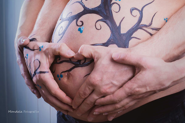 Bellypainting Tree, Fotos by Carolin Mand Mandala Fotografie, Models Jan und Claudia