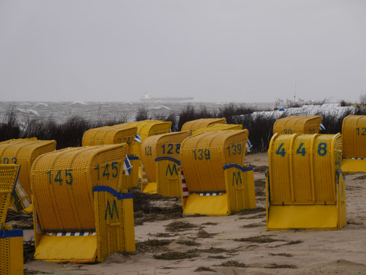 Die Strandkörbe sind stehengeblieben