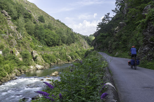 Bild: Wanderung entlang der Nive zum Pas de Roland bei Itxassou