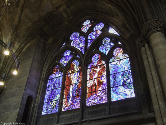 Bild: Glasfenster der Kathedrale Saint-Etienne in Metz 