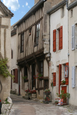 Bild: Noyers-sur-Serein 