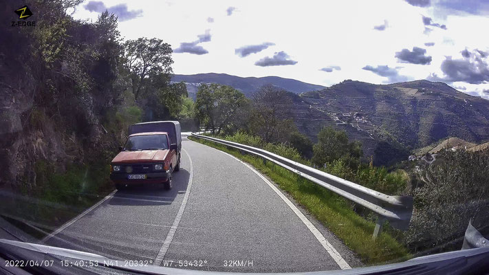 Bild: Landschaft auf einer Rundfahrt hinter Pinhão 