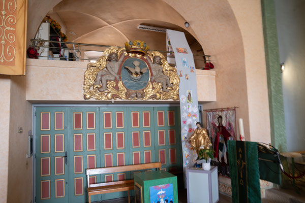 Bild: Mougins im Département Alpes Maritimes mit Église St.-Jacques-le-Majeur 