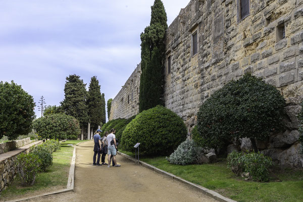 Bild: Passeig Arqueològic entlang der Stadtmauer in Tarragona 