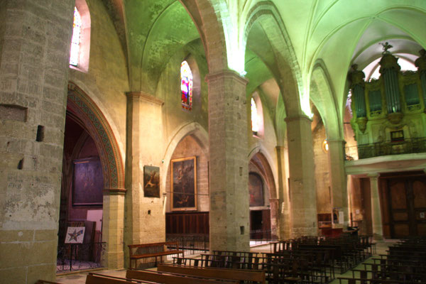 Bild: in der Kirche von Roquemaure