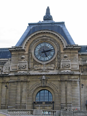 Bild:  Bootsrundfahrt auf der Seine am Musée d´Orsay