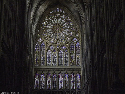 Bild: Glasfenster der Kathedrale Saint-Etienne in Metz 