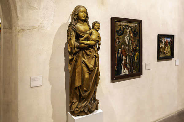 Bild: Ausstellungsstücke im Musée Unterlinden in Colmar im Elsass, Frankreich