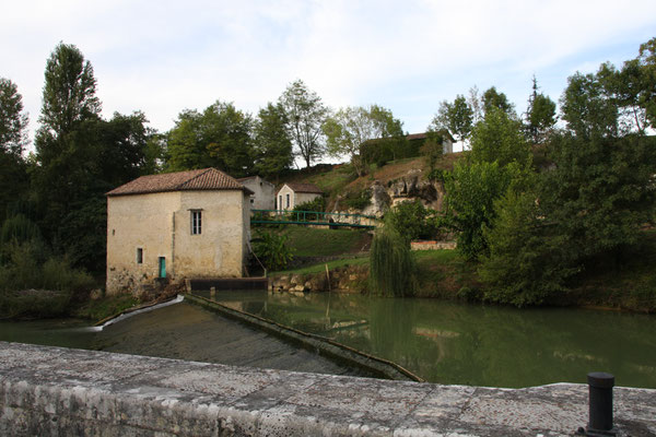 Hausboot-Tour auf dem Canal de Montech, Canal Latéral à la Garonne und Petite Baise 