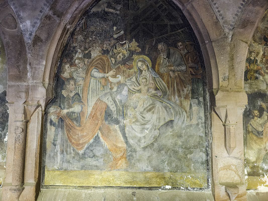 Kreuzgang in dem ehemaligen Franziskanerkloster mit Fresken in Saverne