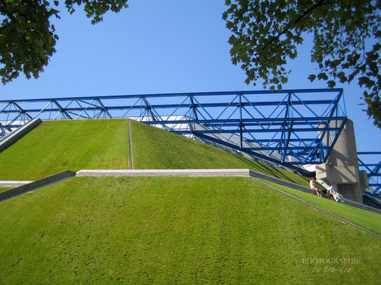 Bild: Palais Ominisports Paris-Bercy im Bercy Park in Paris