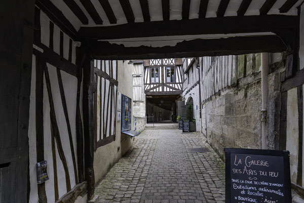 Bild: Durchgang zum Aître Saint-Maclou in Rouen