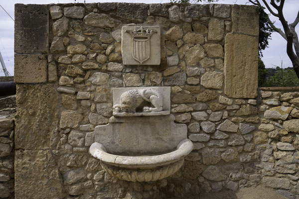 Bild: Passeig Arqueològic entlang der Stadtmauer in Tarragona 