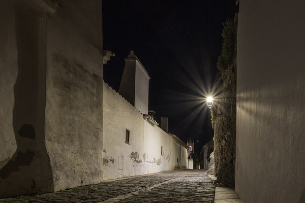 Bild: Monsaraz bei Nacht 