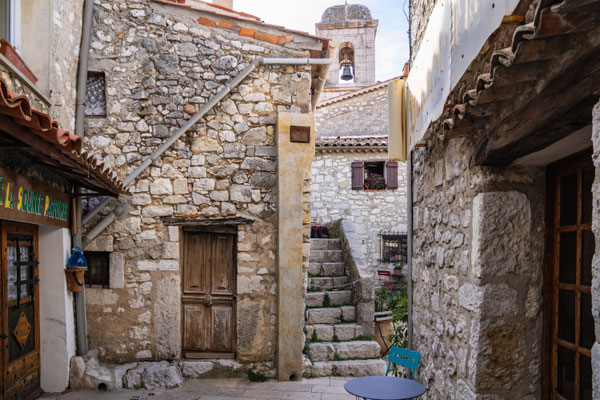 Bild: Gourdon im Département Alpes Maritimes in der Provence  