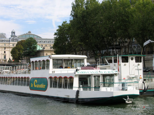 Bild:  Bootsrundfahrt auf der Seine