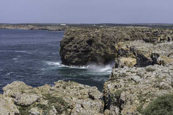 Bild: Auf dem Rundweg der Fortazela de Sagres 