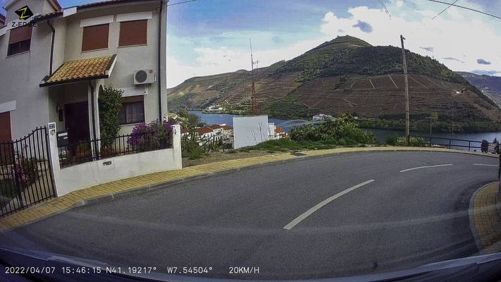 Bild: Landschaft auf einer Rundfahrt hinter Pinhão 