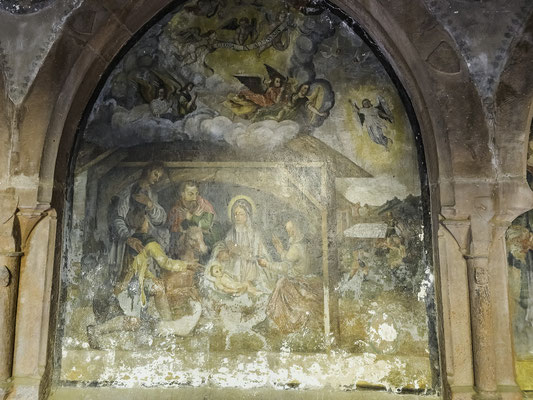 Kreuzgang in dem ehemaligen Franziskanerkloster mit Fresken in Saverne