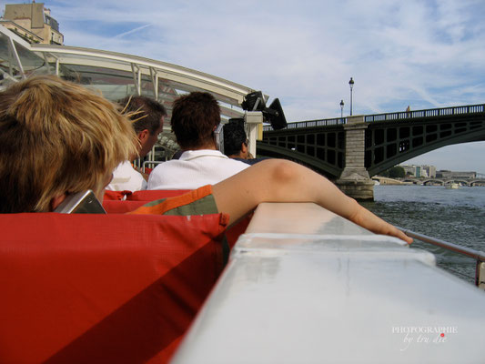 Bild:  Bootsrundfahrt auf der Seine in Paris 