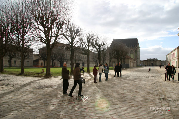 Bild: Außenanlage des Château de Vincennes in Paris 