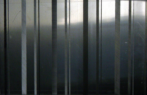 "I II IIIII, Aluminium geschliffen, 50x70, 2007 