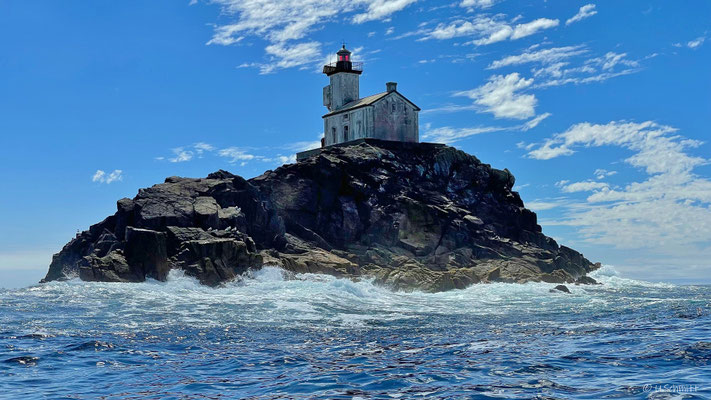 Tévénnec, der verfluchte Leuchtturm auf seiner Insel vor dem Cap Sizun