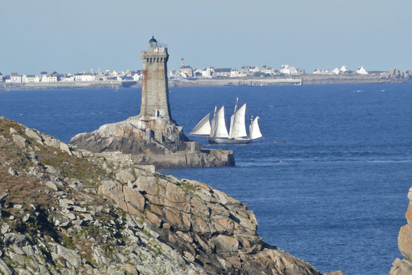 Bucht von Audierne, Cap Sizun, Plogoff, Pointe du Raz. Leuchtturm La Vieille
