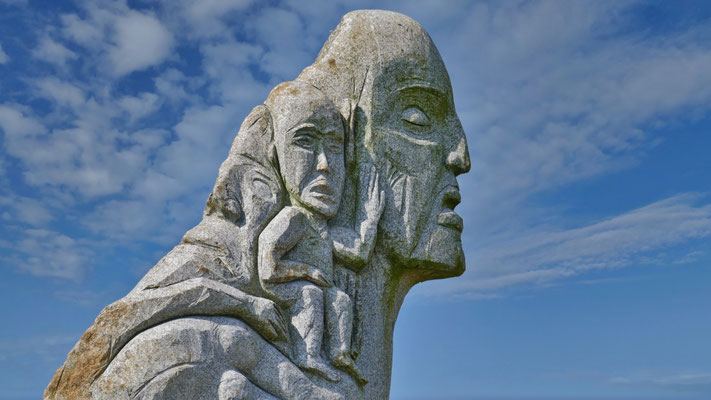 La Vallée des Saints, das Tal der Heiligen, Steinskulpturen, Bretagne