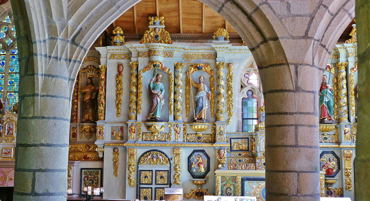Sainte-Marie-du-Ménez-Hom, Kirche in der Bretagne, Finistère, Altar