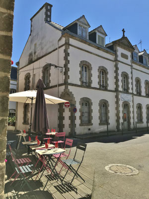 Audierne, Cap Sizun, Café