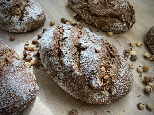 Bäckerei Bara Babord in Mahalon, Sauerteigbrot, Roggenbrot, Alle Fotos © Bara Babord