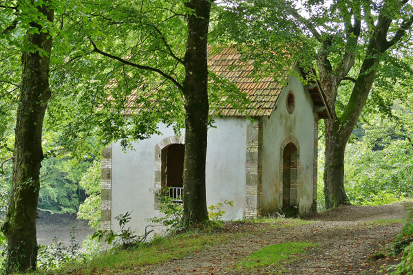 Le bois de Suguensou, der Wald von Suguensou, Audierne, Goyen, altes Bade- und Teehaus Cap Sizun