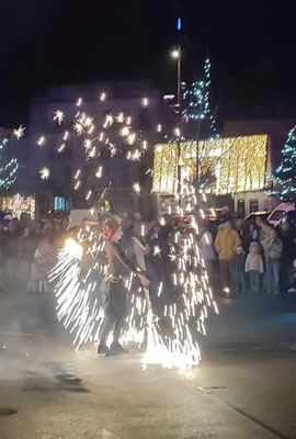 Weihnachtsbeleuchtung in Audierne, Cap Sizun, Bretagne