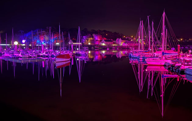 Weihnachtsbeleuchtung in Audierne, Cap Sizun, Bretagne