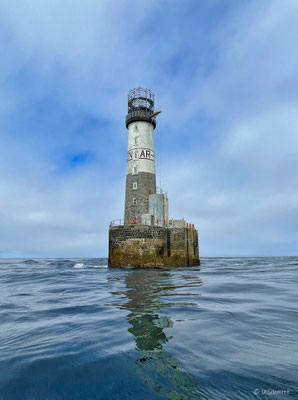Leuchtturm Ar-Men, die Hölle der Höllen, im Atlantik hinter der Île de Sein